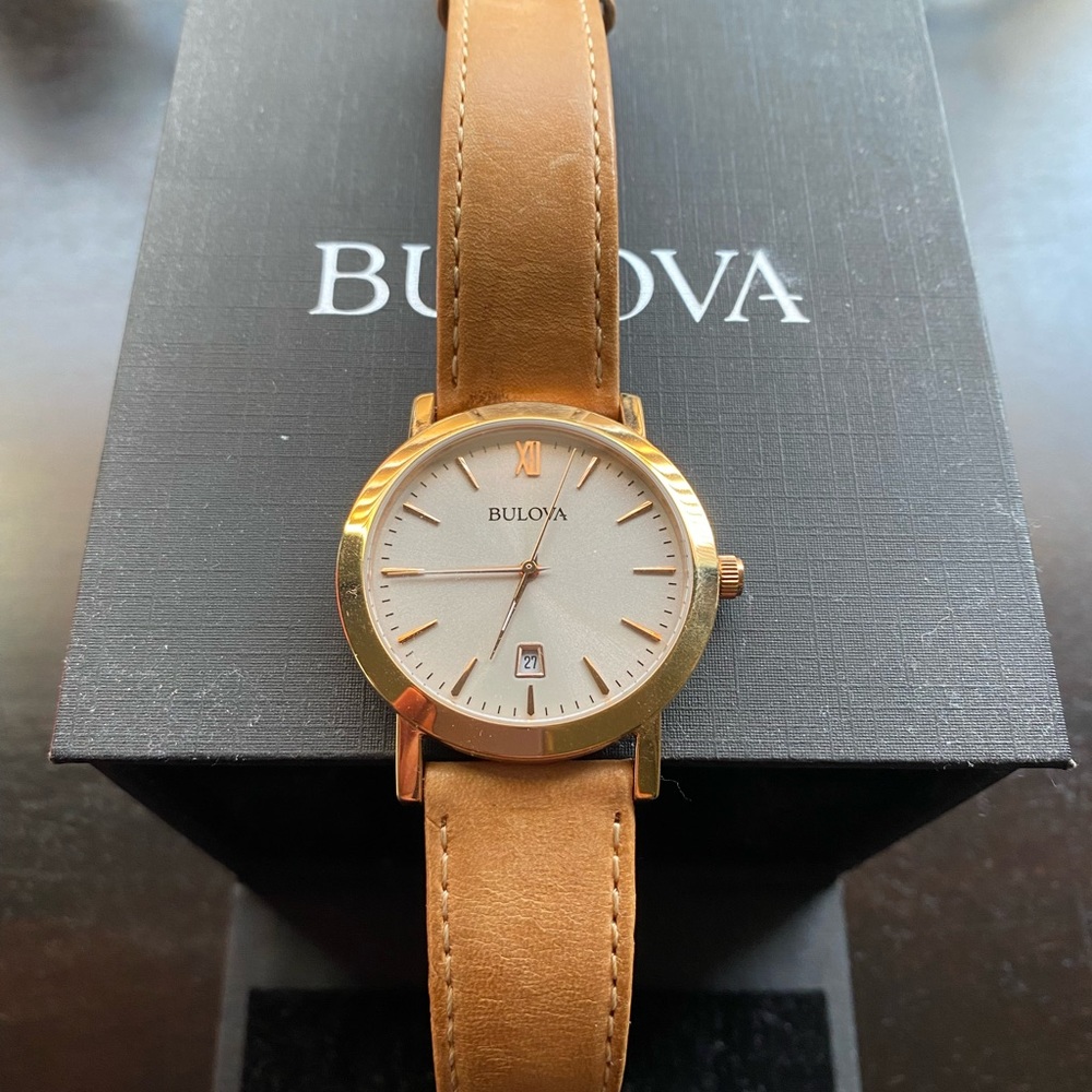 Gorgeous Bulova women’s watch with box